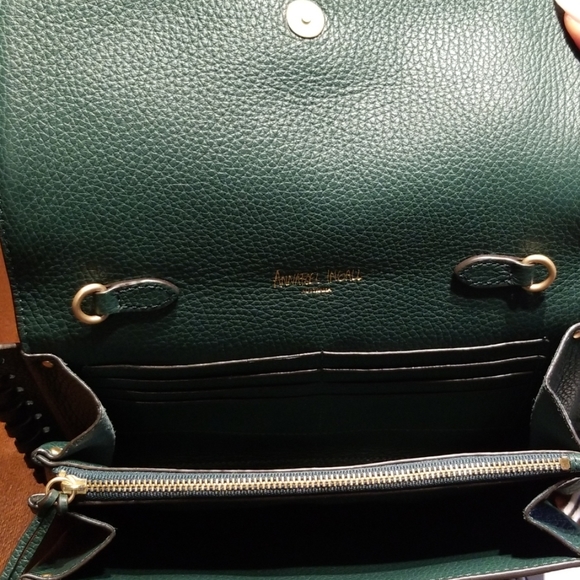 Oversized Green Crossbody Bag - Picture 3 of 8